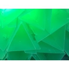 Törzsvédő  60cm Háromszög Kartomplast