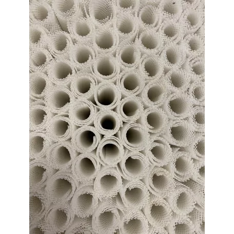 Facsemete védőrács Fehér 6x110cm Úv stabil  2db/egység ; 120db/zsák